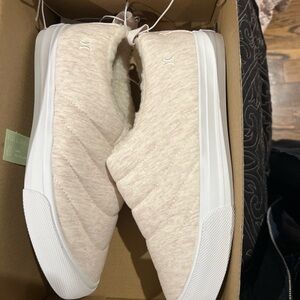 Hurley Natural Women's Size 6 Shoes - New in Box!